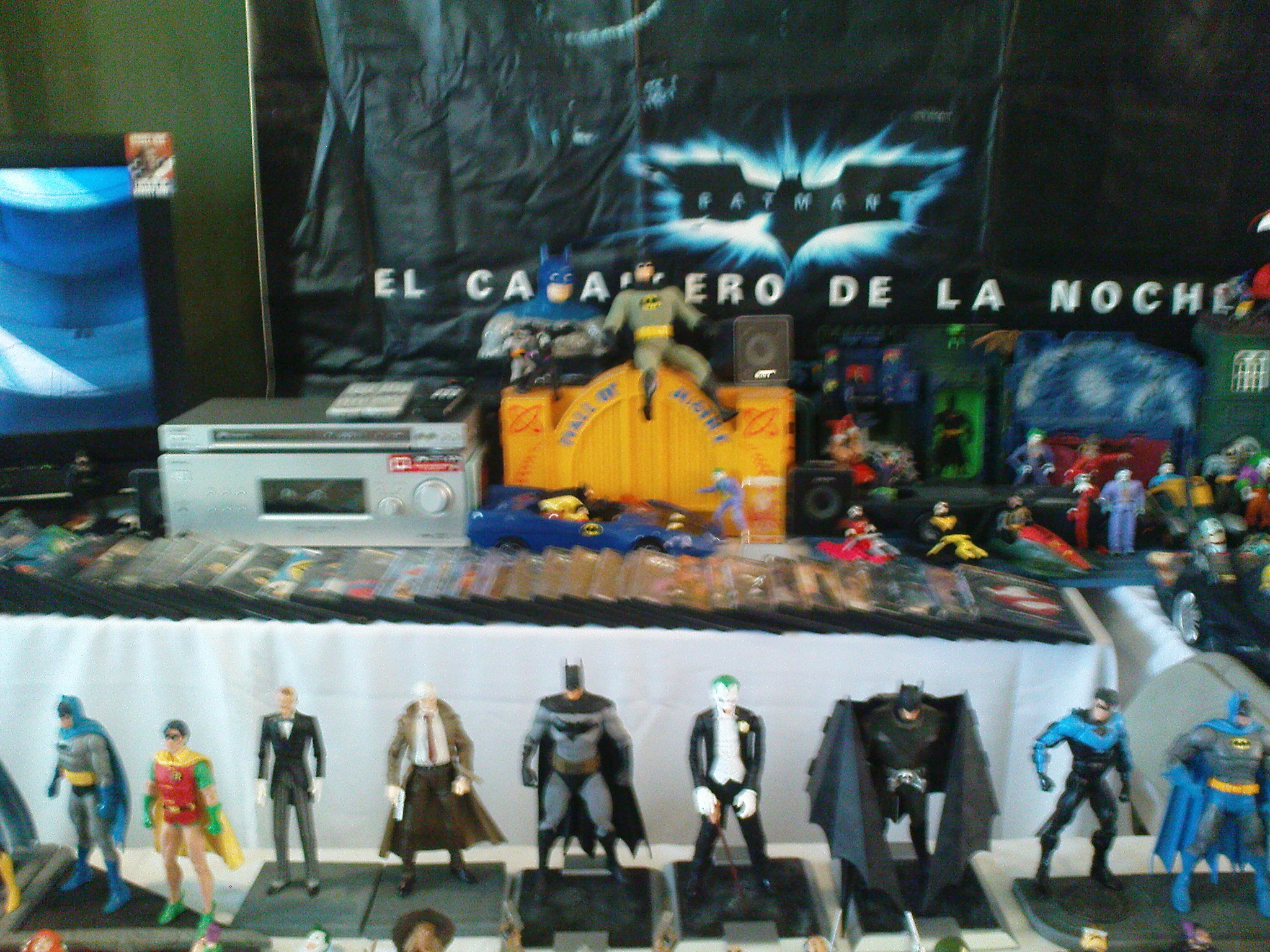 http://www.fortalezadelasoledad.com/notas/toyscon09/DSC00357.jpg