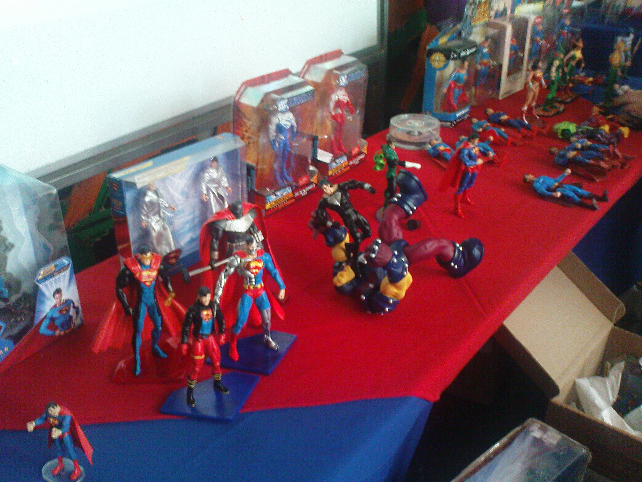 http://www.fortalezadelasoledad.com/notas/toyscon09/DSC00815.jpg