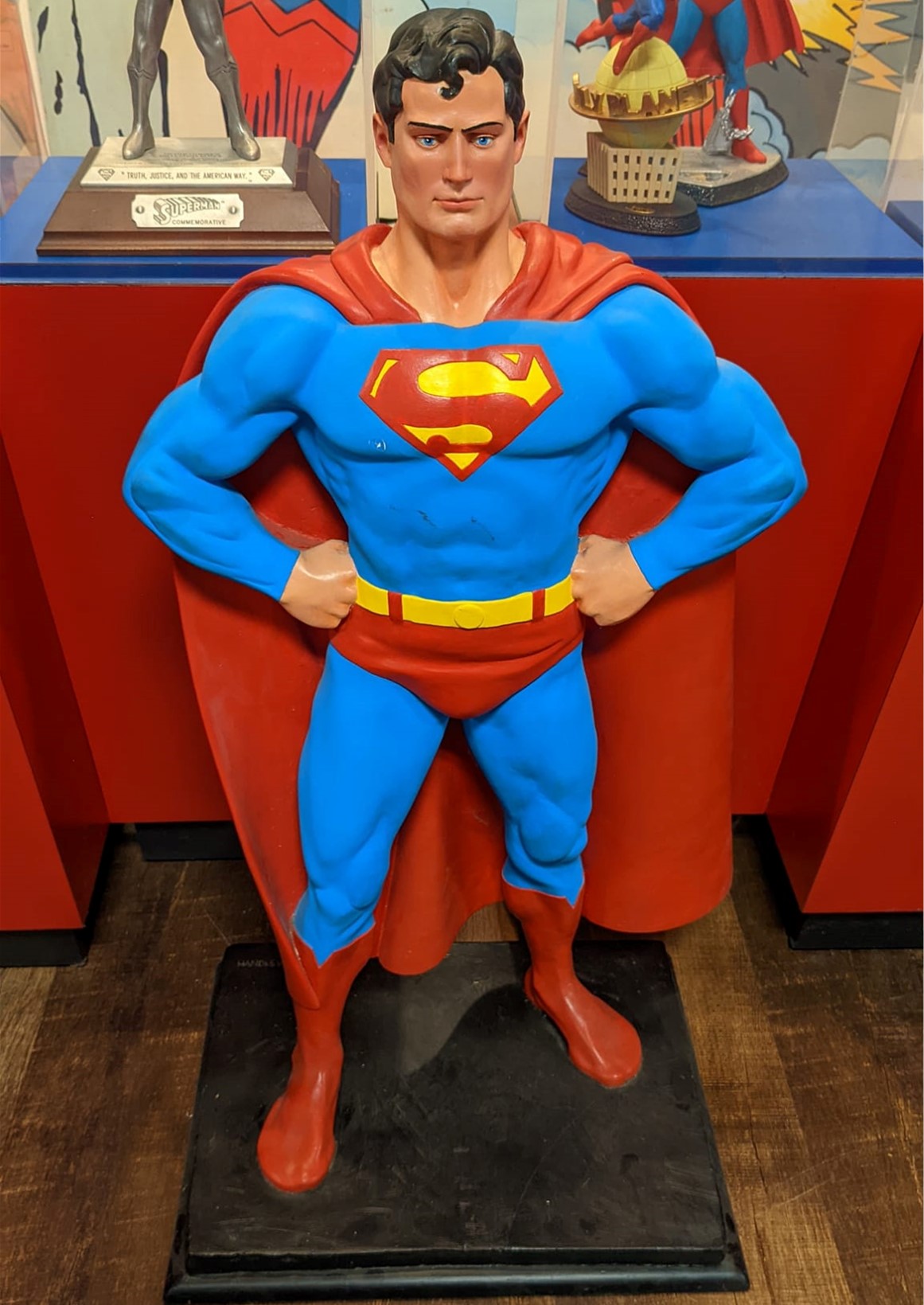 https://www.fortalezadelasoledad.com/imagenes/2022/04/15/superman_statue_prototype.jpg