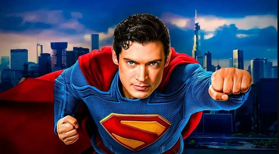 https://www.fortalezadelasoledad.com/imagenes/2025/11/12/Superman2025MovieBanner1.webp