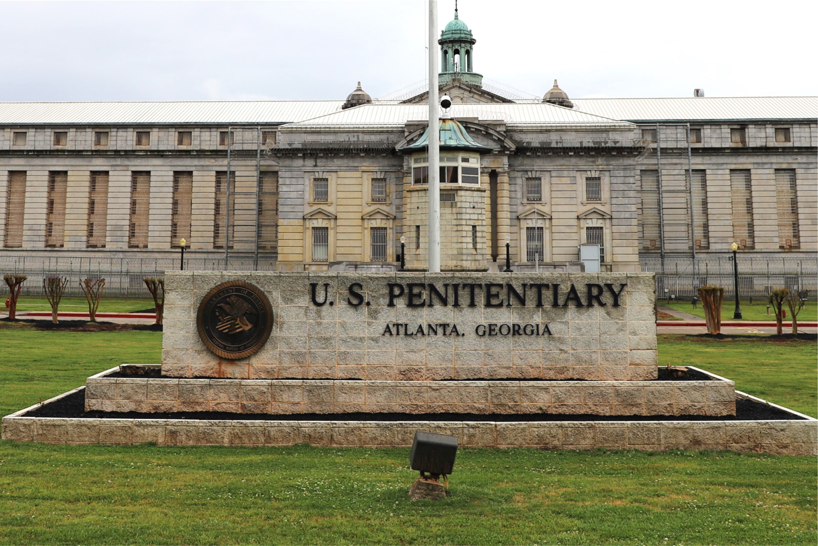 https://www.fortalezadelasoledad.com/imagenes/2026/05/06/Man_of_Tomorrow_Prison_Filming.jpg