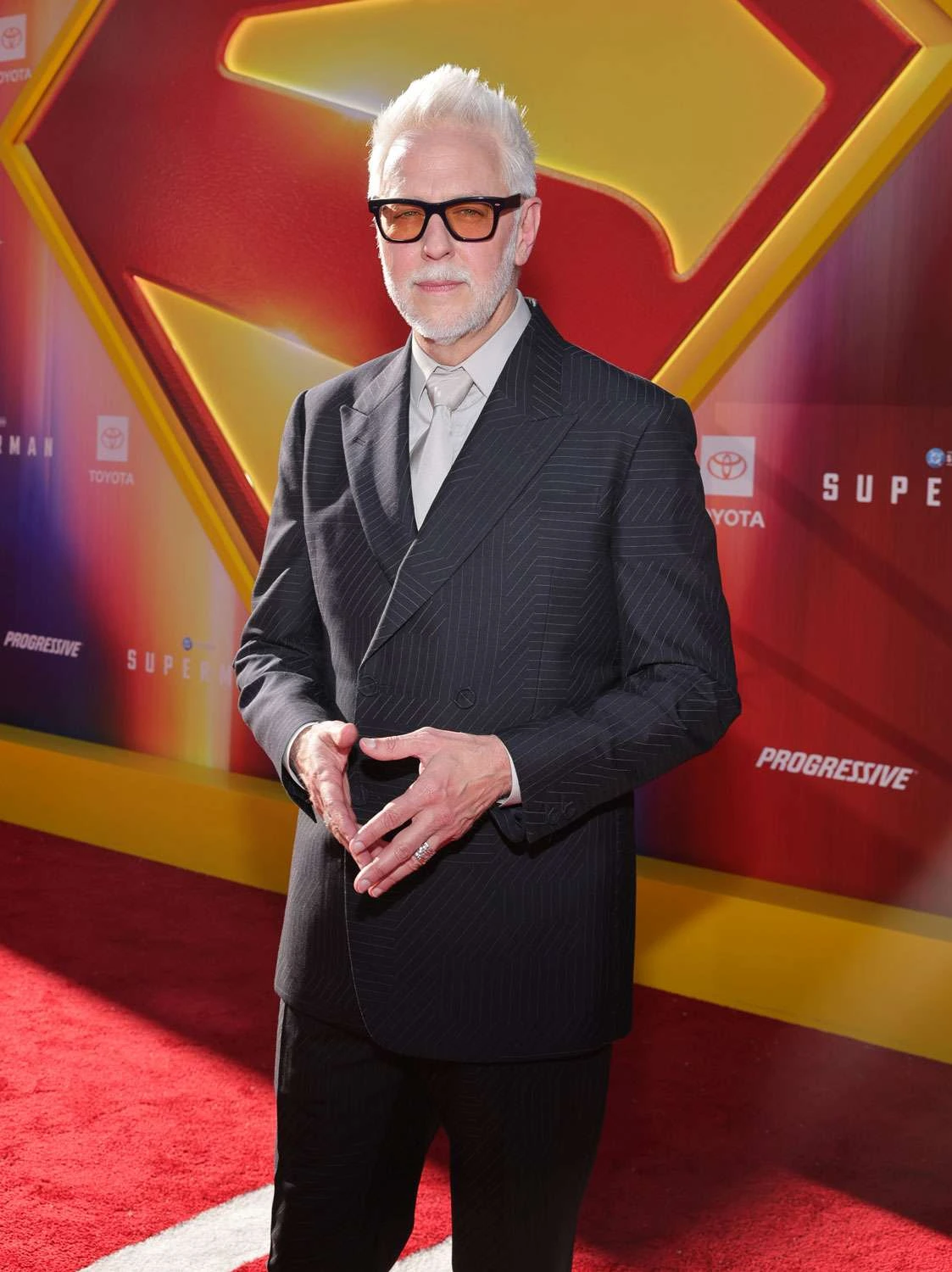 https://www.fortalezadelasoledad.com/imagenes/2026/10/07/James_Gunn_Superman_Red_Carpet.webp