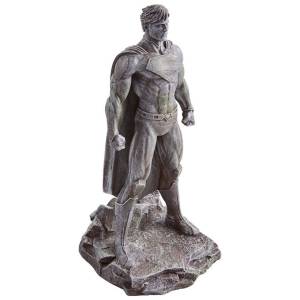 Estatua de jardín de Superman disponible en tiendas Aldi de Australia