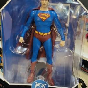 McFarlane Toys presenta figura de acción de Brandon Routh de “Superman Returns” en el New York Toy Fair