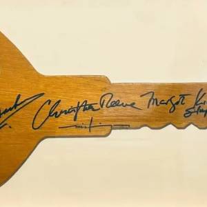 Llave de “DC Trinity” firmada por Christopher Reeve sale a subasta tras 40 años