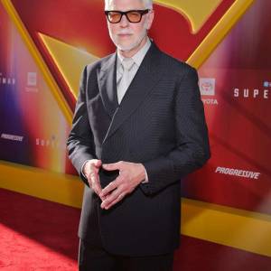 Luego de la fusión, James Gunn ya escribe la próxima película del DCU, mientras David Ellison respalda el plan de 10 años para el universo